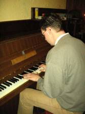 Johan a/d piano
